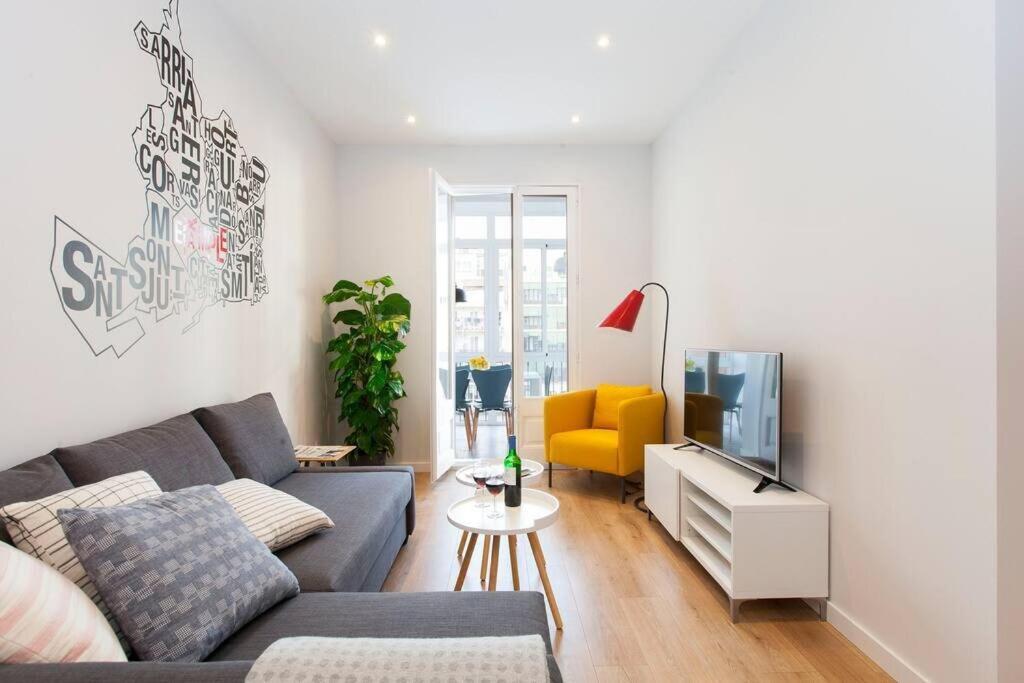 Perfectly Located 4bed 4bath In 2 2 Apartment Barcelona